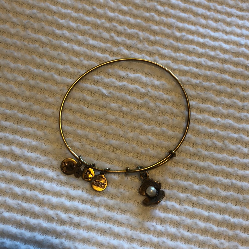 Alex and Ani Bangle Oyster w/Pearl Charm Bracelet